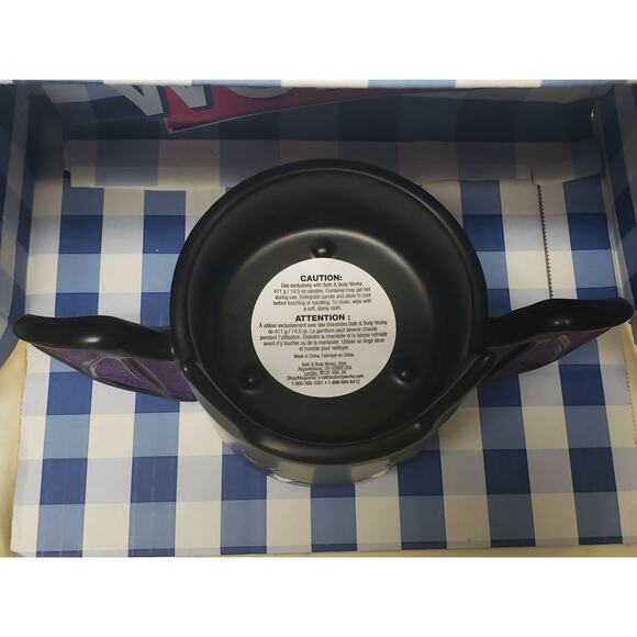 BBW Black Bat Showing Fangs w. Gold Glittery Wings Large 3 Wick Candle Holder - Picture 2 of 3